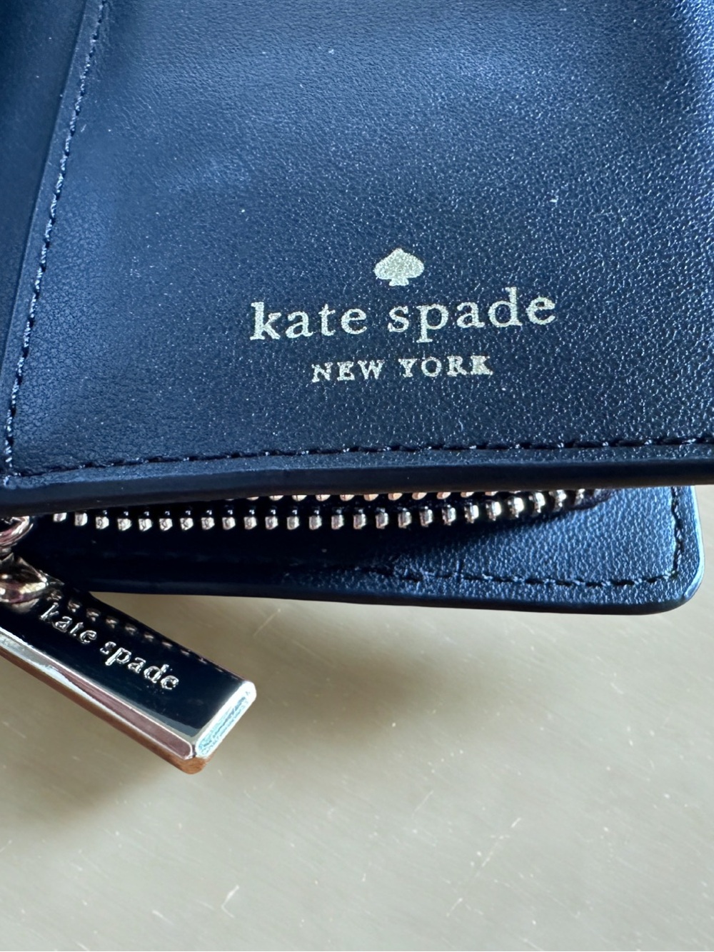 Kate Spade Staci Colorblock Medium Compact Bifold Wallet warm beige/black - Picture 6 of 13